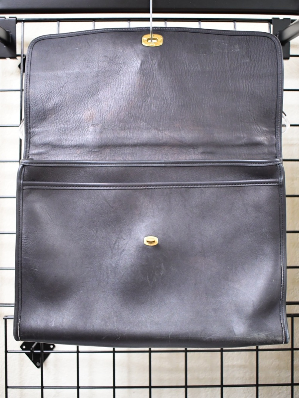 Coach Black Leather Briefcase with Gold Tone Lock & Hinges Vintage - Picture 4 of 8